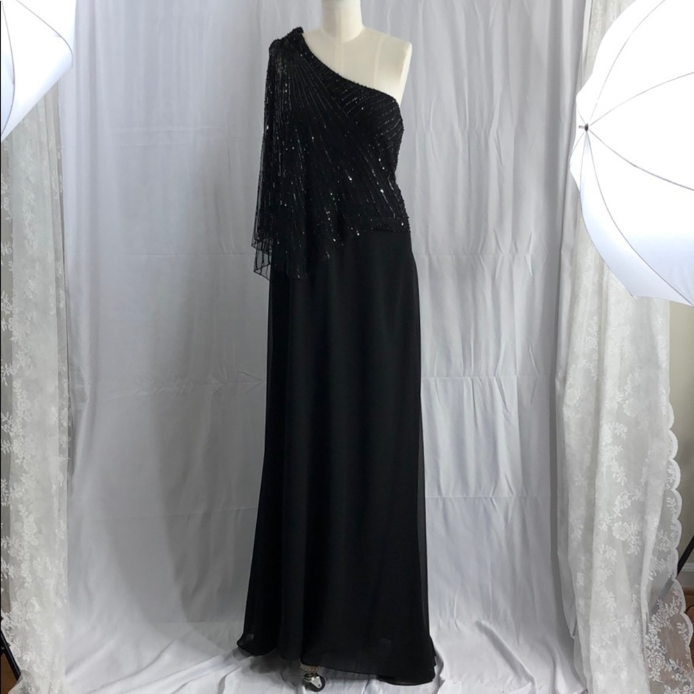 Gorgeous black prom dress